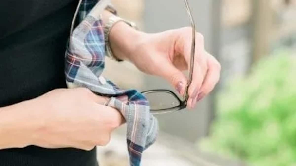 L'astuce pour nettoyer les lentilles de verre sans effort et leur redonner l'aspect du neuf